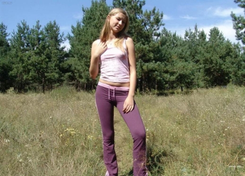 Wild Amateur Nudes: Explicit Forest Glade Beauty Exposed