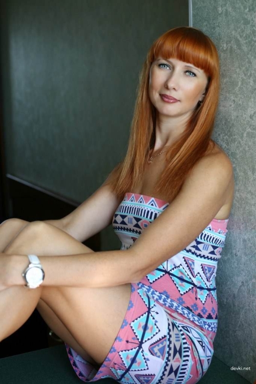 Explicit Homemade XXX Pic: Mature Redhead Woman's Private Naughty Photo