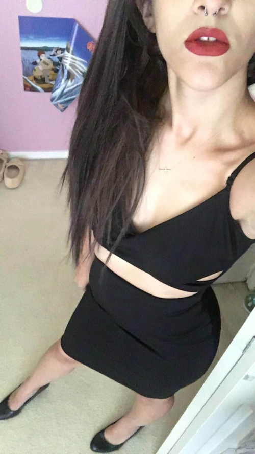 Explicit Amateur Nude Pics: Sexy Babe Baring All Holes!