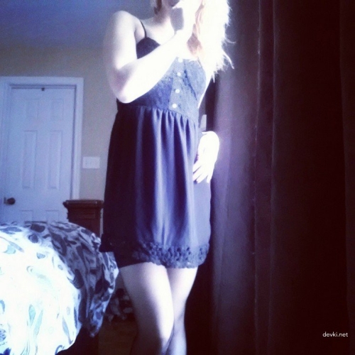 Amateur Solo Masturbation: Vibrator Penetrates Deep in Wet Pussy - Explicit XXX Action