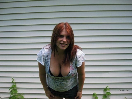 Outdoor Roadside Hooker Amateur Porn: Explicit Sex Photos