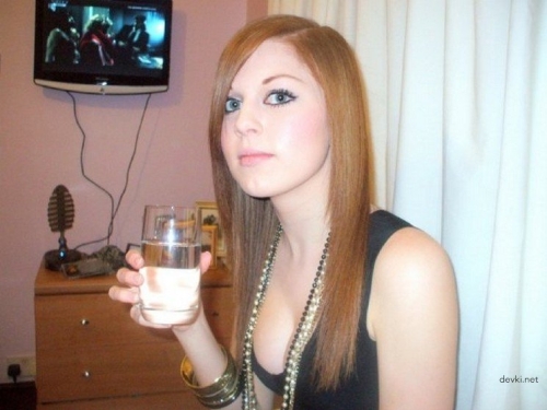 Explicit College Student Naked Selfies: Amateur Photoshoot Uncensored