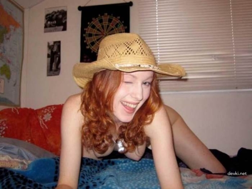 Amateur Redhead Cutie's Explicit Home Photos: Hot Naughty Pics - Uncensored XXX Content