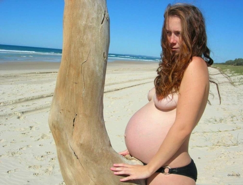 Raw Pregnant Nudes: Amateur Photoshoot with Explicit Girls