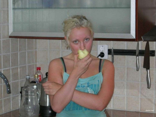 XXX Private Pic: Hot Blonde Amateur Shows All - Explicit Content