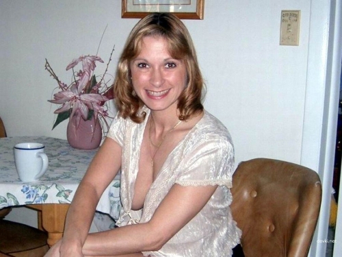 XXX Mature Wife Homemade Pics - Explicit Amateur Collection