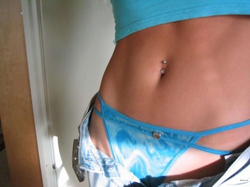 Raw Amateur Nudes: Unfiltered XXX Pics of Nude Girls Concealing Faces - Uncensored