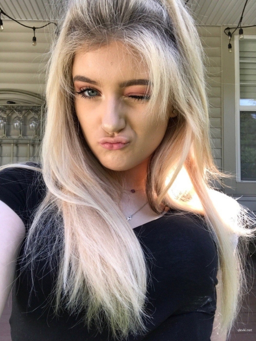 XXX Amateur Slut Exposes in Explicit Shots - Must Watch Now!