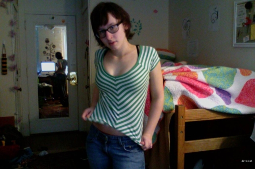 Explicit Nude College Student Poses - Amateur Naked Girl Photos