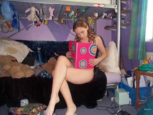Sizzling College Coed's Explicit Erotic Photos - Seductive Student Babe Bares All in English Poses