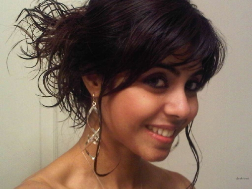 Indian Girl's Private Explicit Amateur Photo - Stunning Figure Exposed