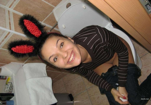 XXX Amateur Nude Slut with Ears: Explicit XXX Photo