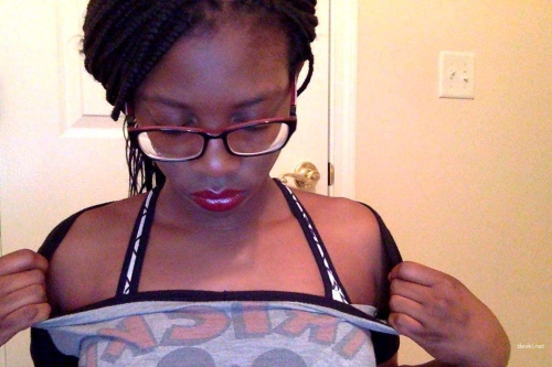 Amateur Babe's Provocative Selfies Expose Her Bare Boobs - Explicit Content
