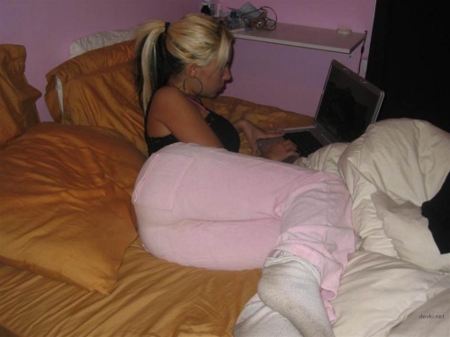 Explicit Home Shoot: Young Girl's Sensual Amateur Photos - Hot and Naughty Content