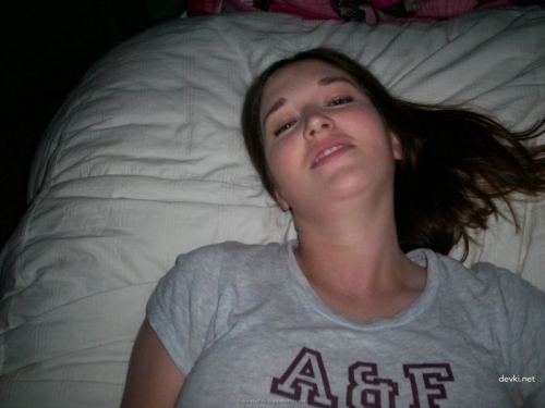 Raw Home Fuck: Explicit Amateur Porn Pics - Hardcore Homemade Sex