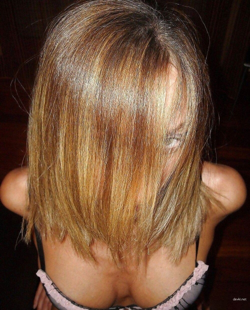 Hot Wife Bares All in Stockings - Raw Amateur Nude Shoot