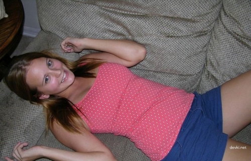 Explicit Teen with Sexy Butt - Hot Amateur Pic