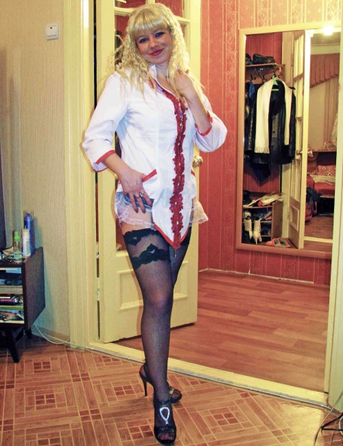 Naughty Sister's Explicit Amateur Photos: Provocative Shots for Your Pleasure