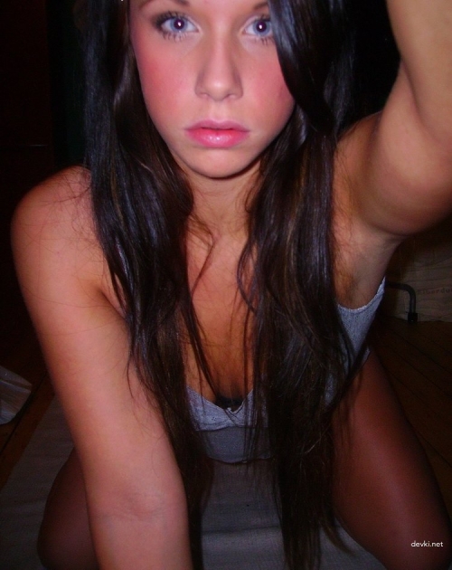 Steamy Amateur Lingerie Poses - Explicit and Seductive Photos for Adults!