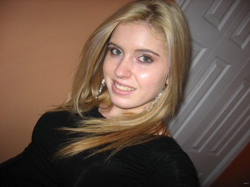 Blonde Bombshell Deepthroats Big Cock - Hardcore Amateur Blowjob Pic
