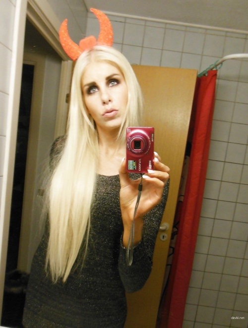 Wild Amateur Selfie Porn - Explicit Hot XXX Pics for XXX Lovers