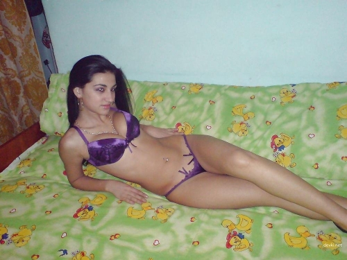 Uncensored Armenian Amateur Nude Photos - Explicit and Raw