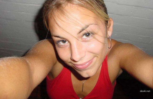 Explicit Amateur Girlfriend Selfie Solo Shots - Uncensored Homemade Photoshoot
