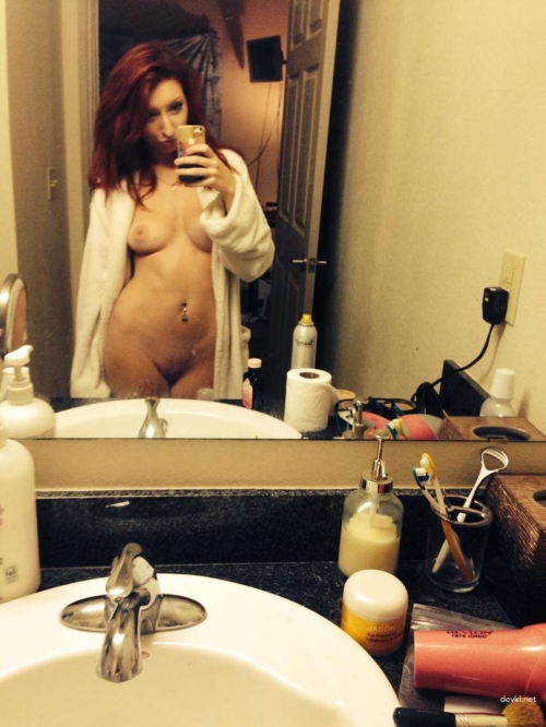 Raw Amateur Teens Baring Butts - Explicit Nude Asses Exposed