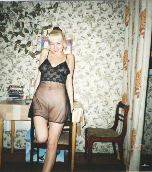 Uncensored Amateur Erotica: Woman's Explicit Photo Collection in English
