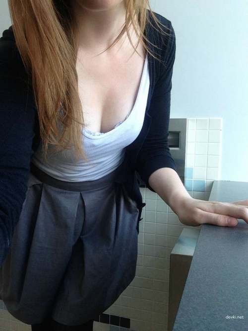 Sultry Russian Redhead in Lingerie: Explicit Amateur Beauty Shot