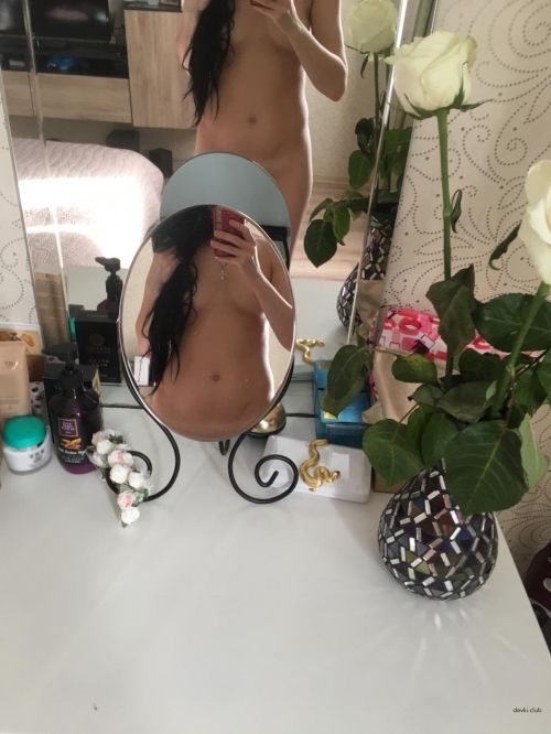 Explicit Wet Brunette Pussy Close-Up: Juicy Amateur Photo