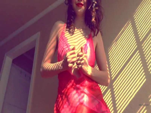 Hot Girl's Explicit Strip Tease - Seductive Dance Performance for Maximum Pleasure