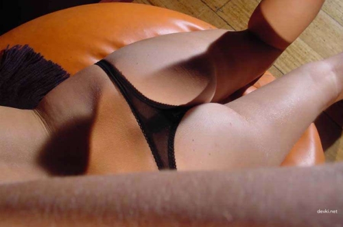 XXX Busty Girl's Amateur Nudes: Explicit Private Photos