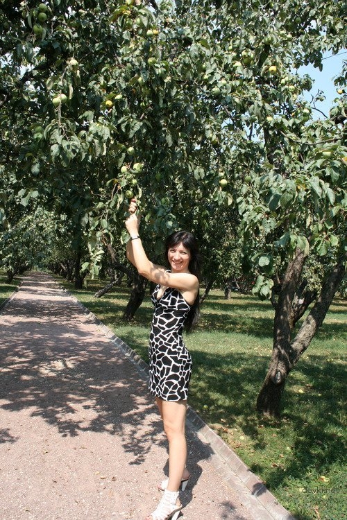 Amateur Ex-Wife XXX: Explicit Intimate Photos in English
