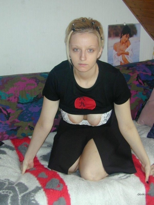 Explicit Amateur Babe Bares All - Big Tits, Full Nude Photo