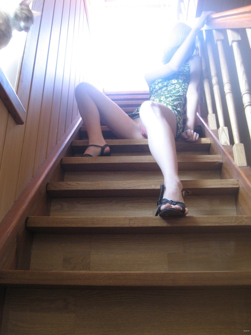 Explicit Skinny Girl Selfies: Provocative Amateur Photos of Slim Chick - Uncensored and Bold