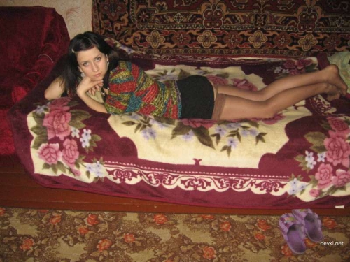 Hot Russian Girlfriend Nude: Explicit Amateur Photo Shoot