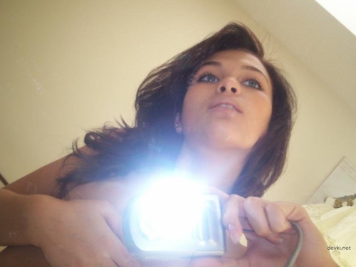 XXX Private Pic: Hot Young Beauty's Explicit Amateur Photo