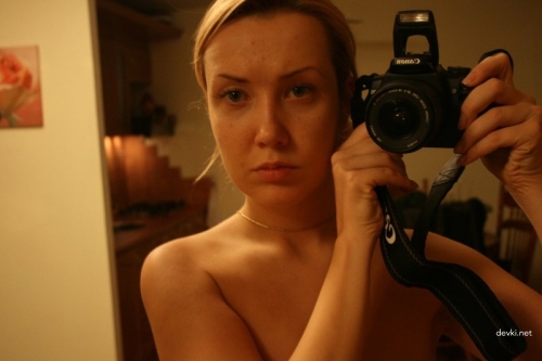 Sultry Solo Selfie: Explicit Amateur Mirror Pic of Sexy Female Model