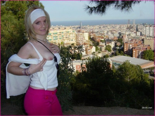 Hot Milf Bares All: XXX Amateur Porn Shoot with Naughty Posing