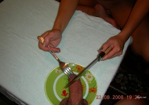Hardcore Amateur Blowjob: Cum Swallowing Slut in Explicit Photo