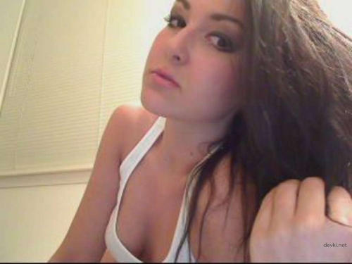 Hot Brunette Babe Goes Wild on Webcam: Uncensored Amateur Nude Photo Shoot