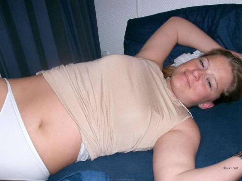 Amateur Girlfriend's Wild Vacation Sex Tape - Hot & Uncensored Hardcore Action!