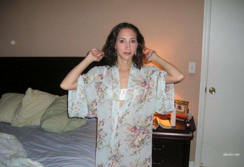 XXX Amateur Pic: Busty Woman Exposing All in Public Display