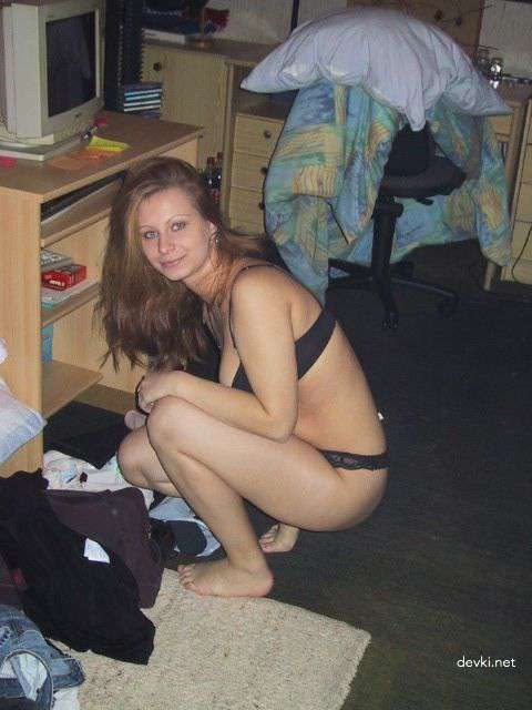 Five Brunette Babes: Explicit Amateur Photos Collection for Adults