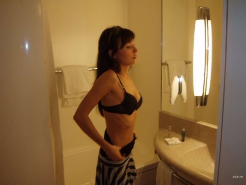 Amateur Girl Goes Wild: Explicit Nude Bathroom Strip - Uncensored Naked Photo
