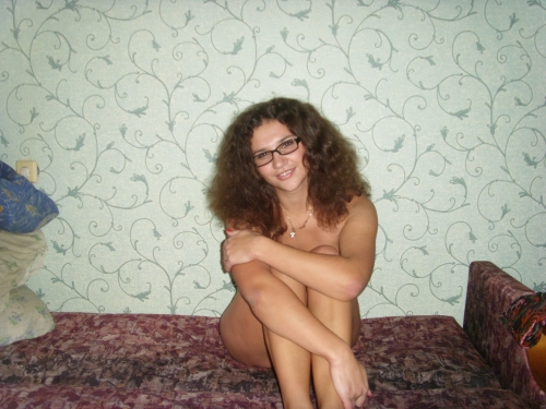 Explicit College Student Amateur Photo: Private & Sensual Young Woman Selfie