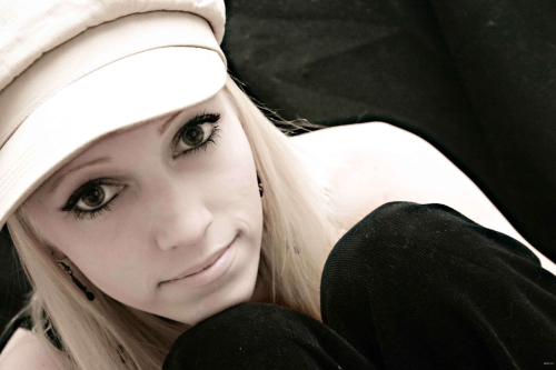 Explicit Nude Pose: Sensual Amateur Young Woman - Erotic Nudity and Sweet Girl