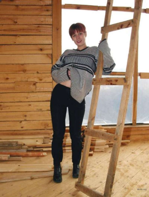 Explicit Naked Redhead Woman Outdoor Exhibitionist Amateur Photo