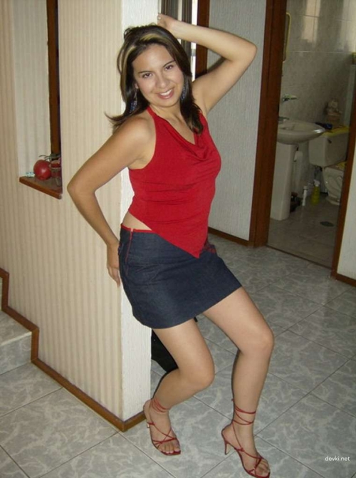 XXX Homemade Pics: Hot Woman Reveals All in Explicit Sex Photos